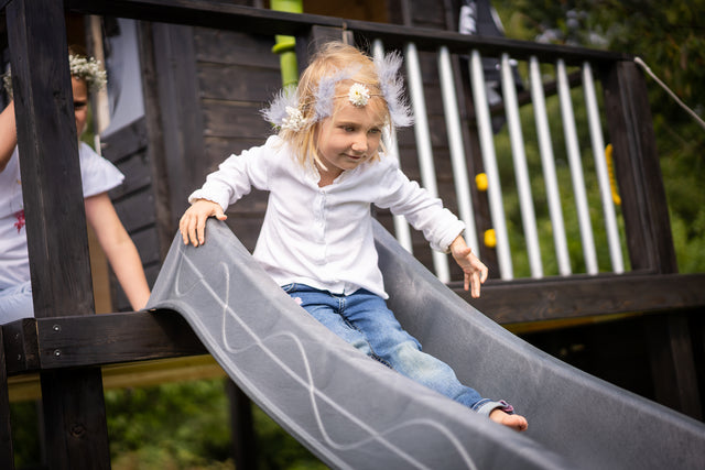Sicherheitstipps für das Stelzenhaus: Kinderspielhaus und Klettergerüst richtig absichern